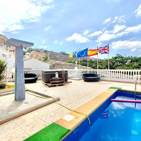 Apartamento Solo Adultos, Bien Comunicado, Freewifi, Piscina En Tenerife Sur Cerca De Playa De Las Americas شقة *