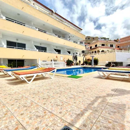 Apartamento Solo Adultos, Bien Comunicado, Freewifi, Piscina En Tenerife Sur Cerca De Playa De Las Americas أذيخي