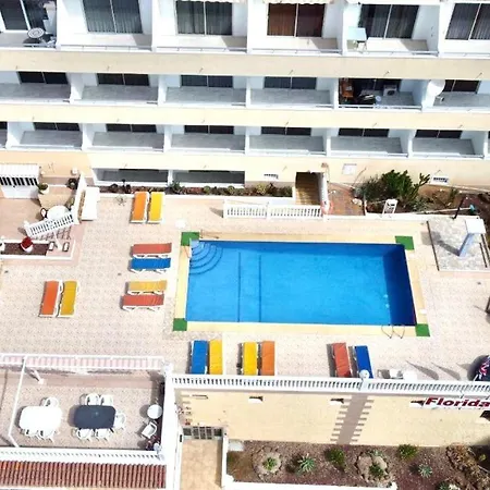 Apartamento Solo Adultos, Bien Comunicado, Freewifi, Piscina En Tenerife Sur Cerca De Playa De Las Americas أذيخي