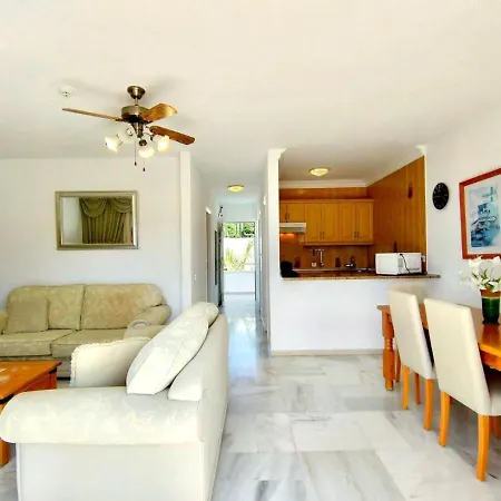 Apartamento Solo Adultos, Bien Comunicado, Freewifi, Piscina En Tenerife Sur Cerca De Playa De Las Americas Lägenhet