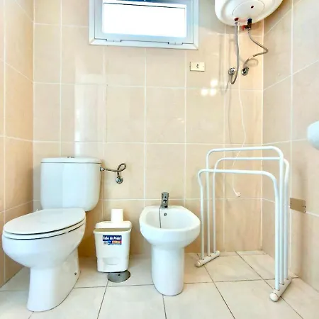 Apartamento Solo Adultos, Bien Comunicado, Freewifi, Piscina En Tenerife Sur Cerca De Playa De Las Americas Lägenhet *