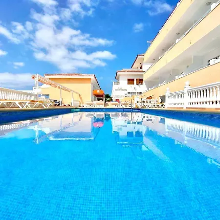 Apartamento Solo Adultos, Bien Comunicado, Freewifi, Piscina En Tenerife Sur Cerca De Playa De Las Americas Lägenhet