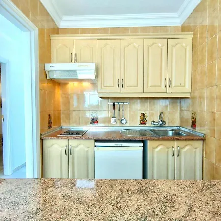 Apartamento Solo Adultos, Bien Comunicado, Freewifi, Piscina En Tenerife Sur Cerca De Playa De Las Americas Lägenhet